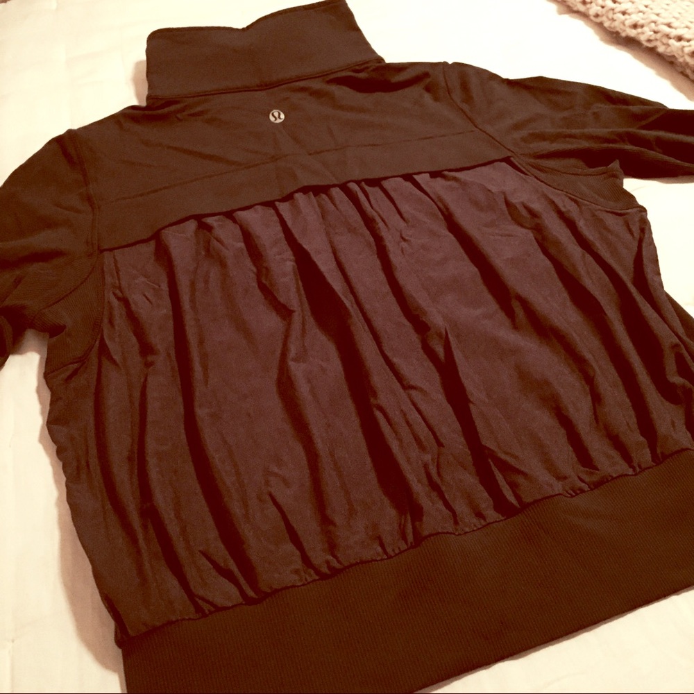 lululemon Charcoal Grey Jacket